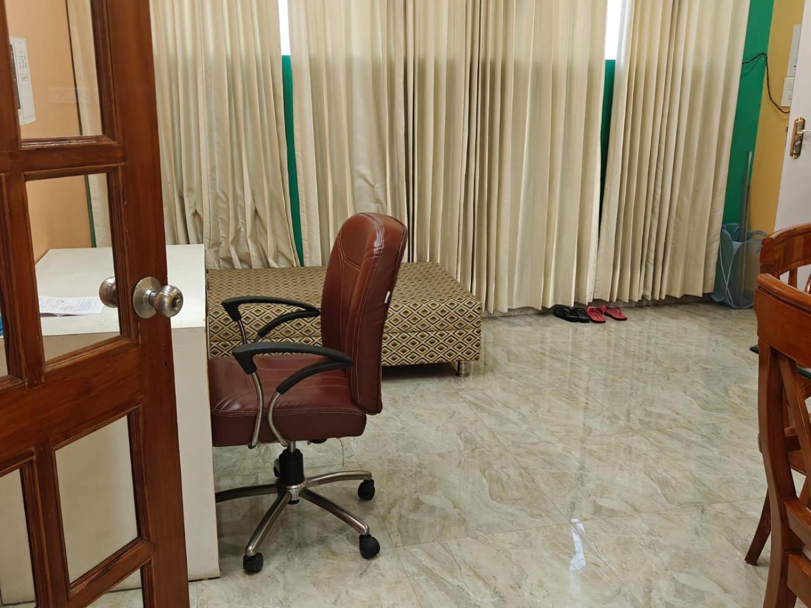 Fully Furnished Ish, Atithya Homestay With Various Amenities And Free Services In Lucknow, India Bagian luar foto