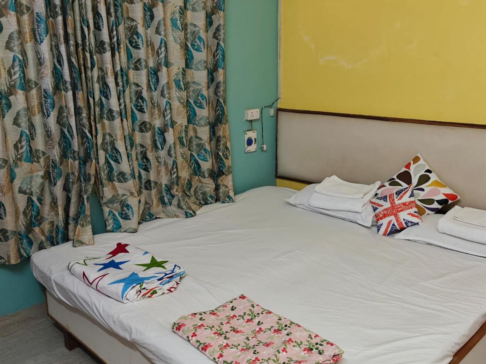 Fully Furnished Ish, Atithya Homestay With Various Amenities And Free Services In Lucknow, India Bagian luar foto