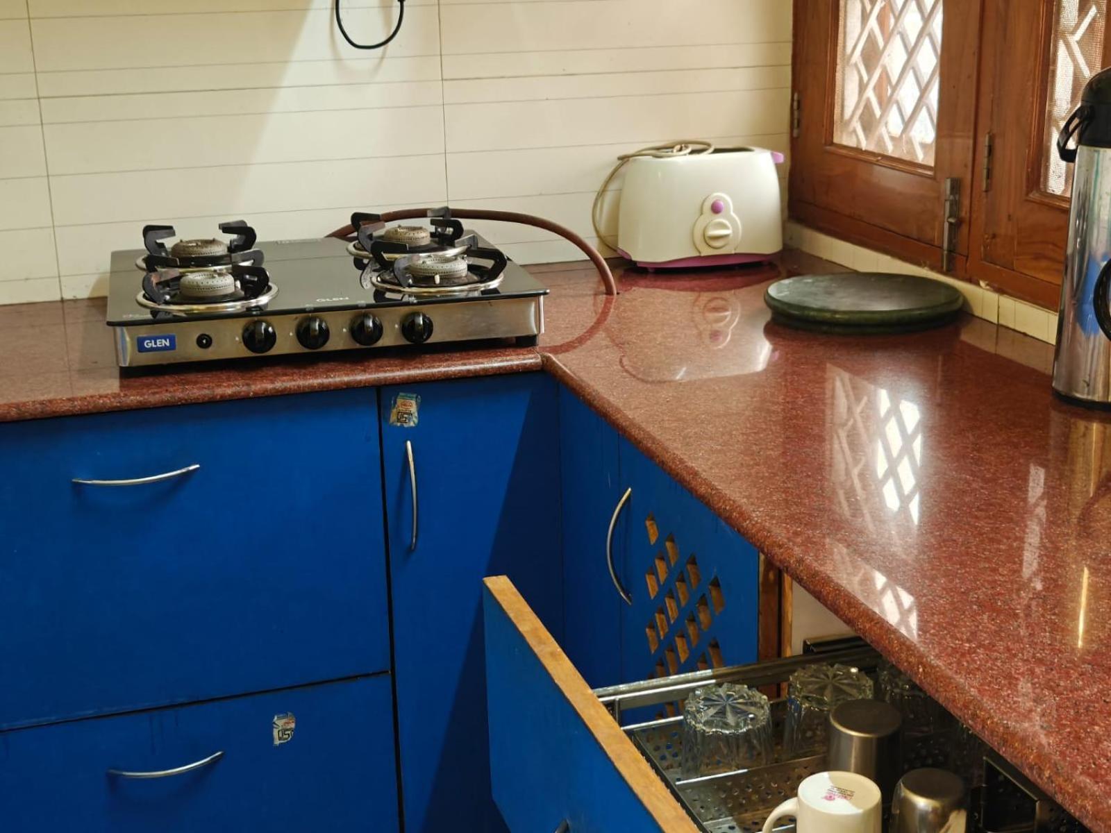 Fully Furnished Ish, Atithya Homestay With Various Amenities And Free Services In Lucknow, India Bagian luar foto