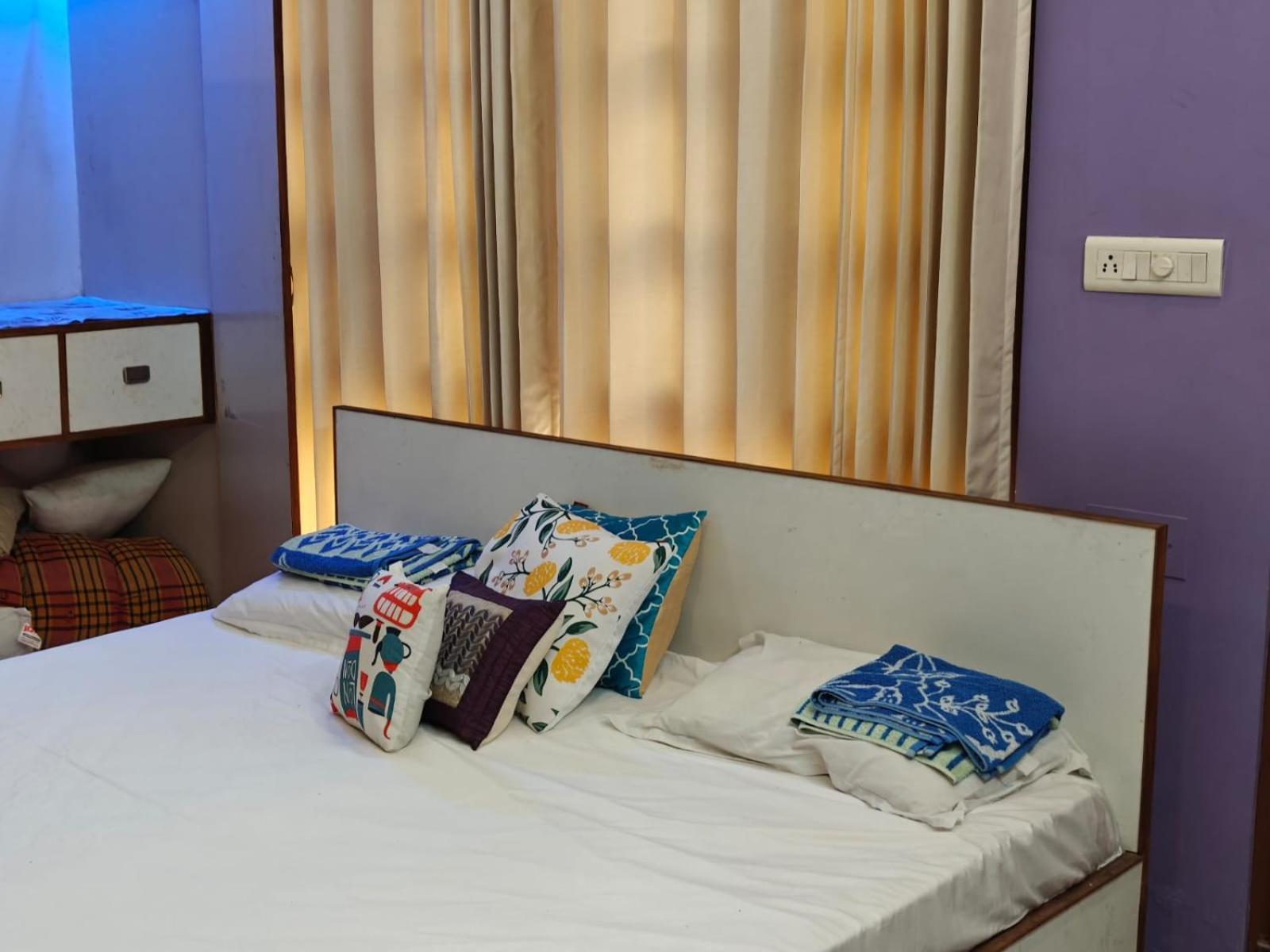 Fully Furnished Ish, Atithya Homestay With Various Amenities And Free Services In Lucknow, India Bagian luar foto